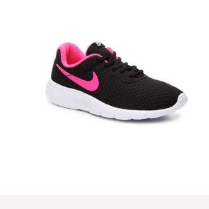 Nike Tanjun sneakers